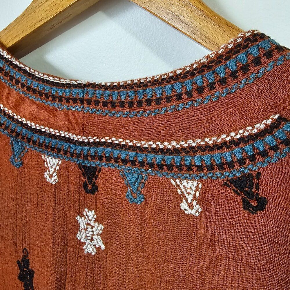 EUC FREE PEOPLE BOHO RUST EMBROIDERED SHORT DRESS SIZE M - Picture 12 of 16